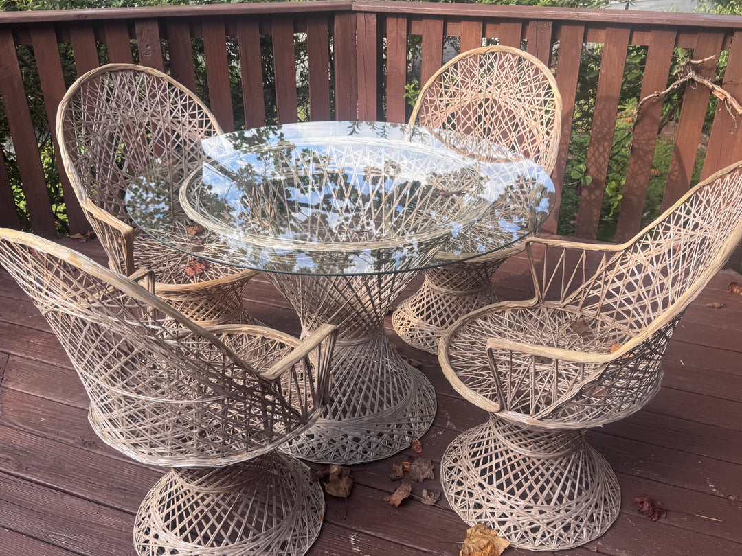 Fiberglass Patio Set with Four Chairs and Glass Top (Cream Cushions Included)