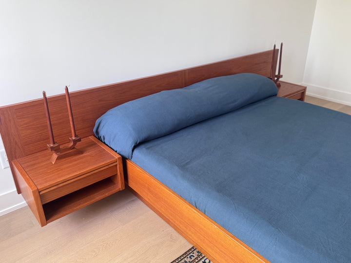 Mid-Century Modern &