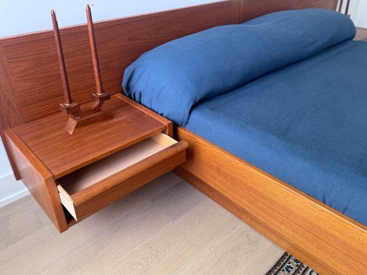 Mid-Century Modern &
