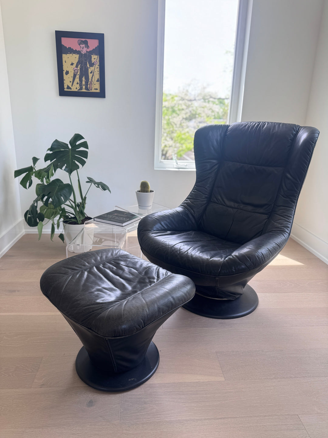 Vintage Black Leather Swivel Chair with Ottoman