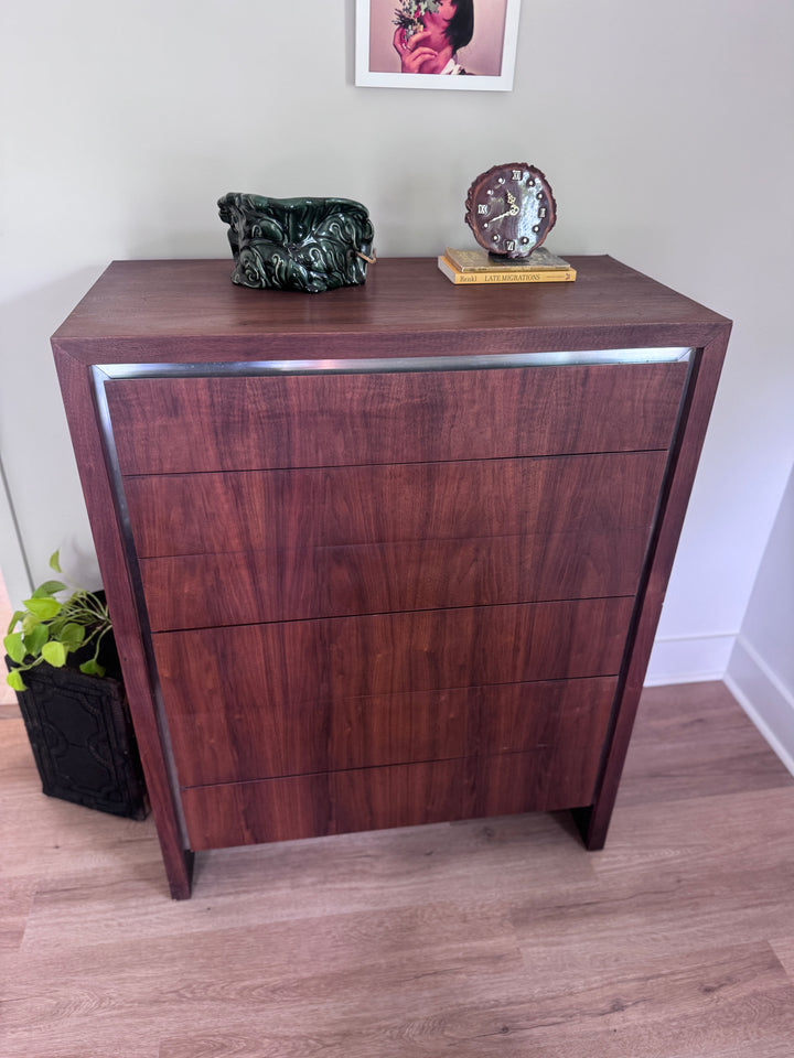 Mid-Century Modern &